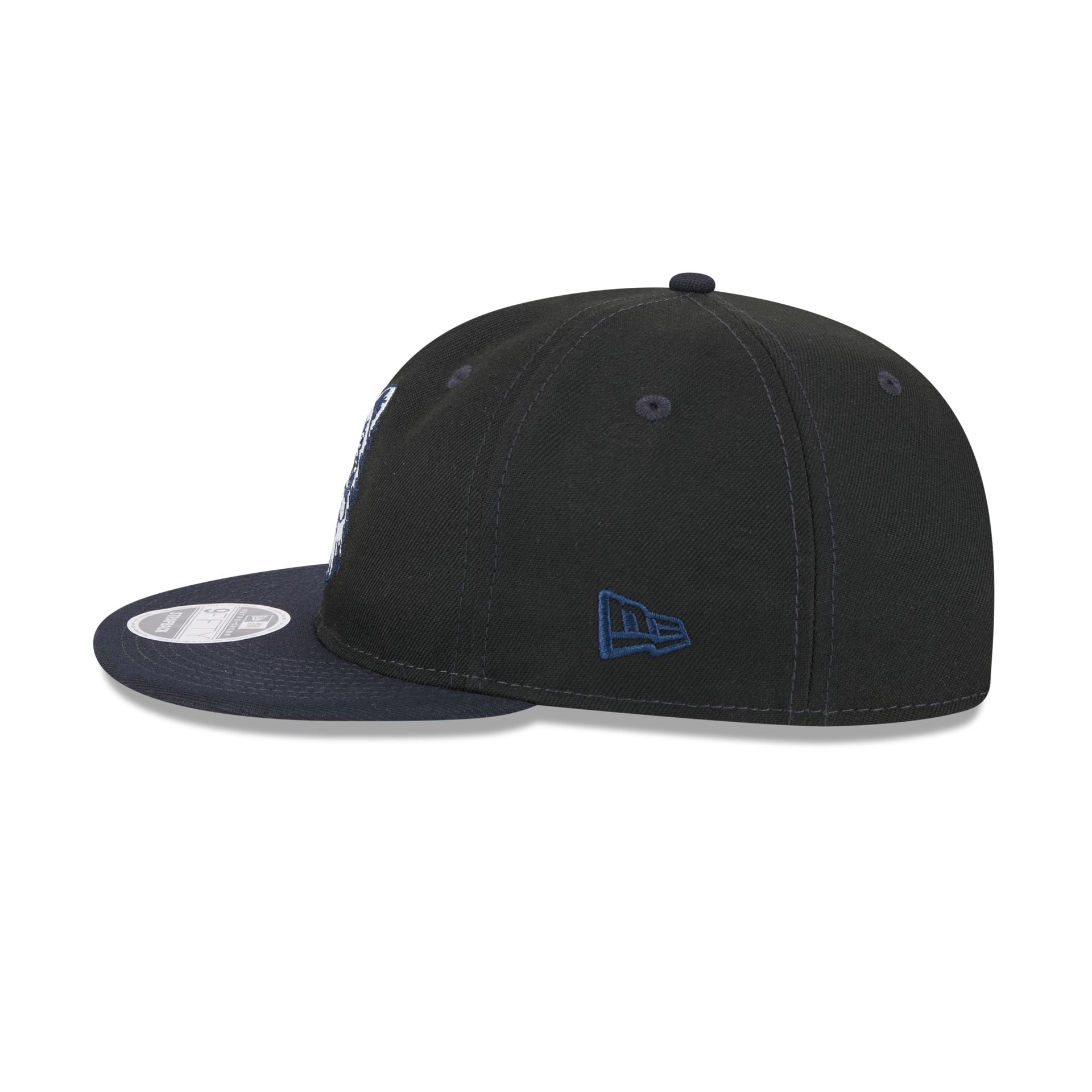 Connecticut Huskies Tournament Side Patch Retro Crown 9FIFTY Strapback - Image 5
