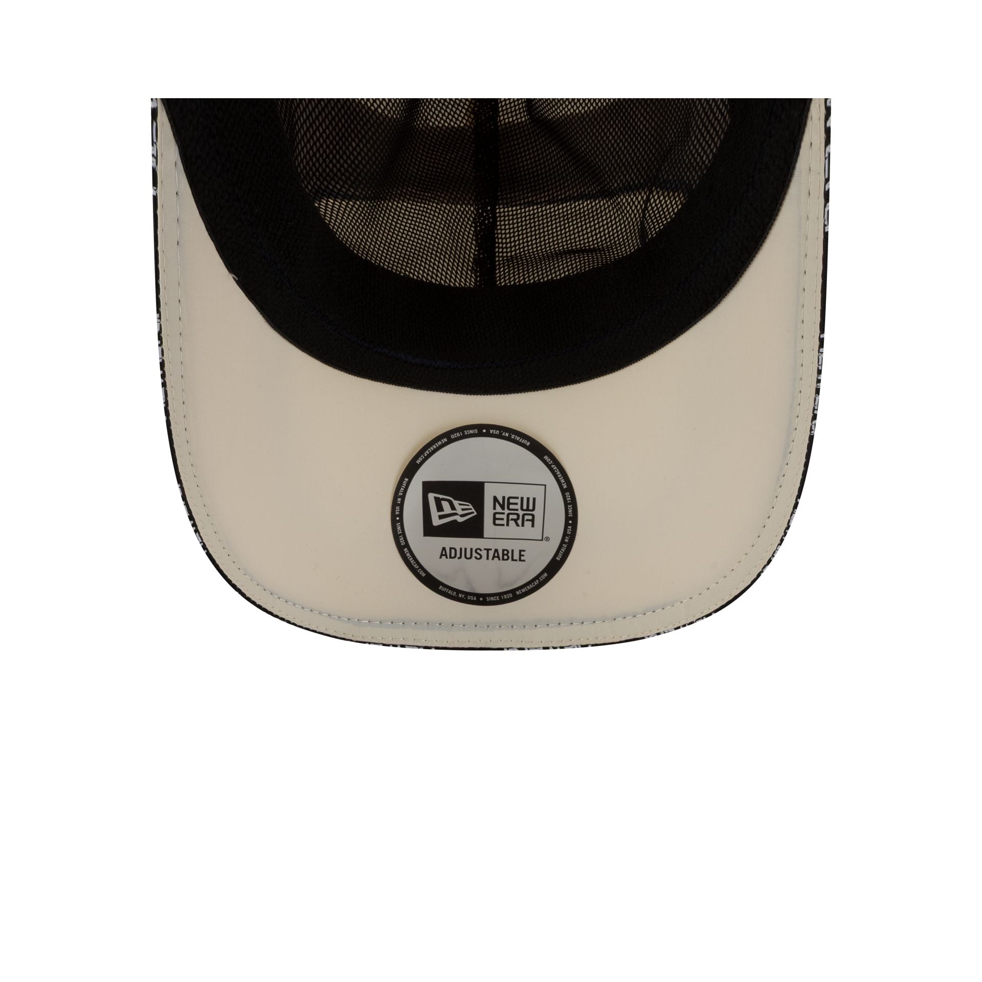New Era Branded Wavy Chrome White Runner Strapback Hat - Image 7