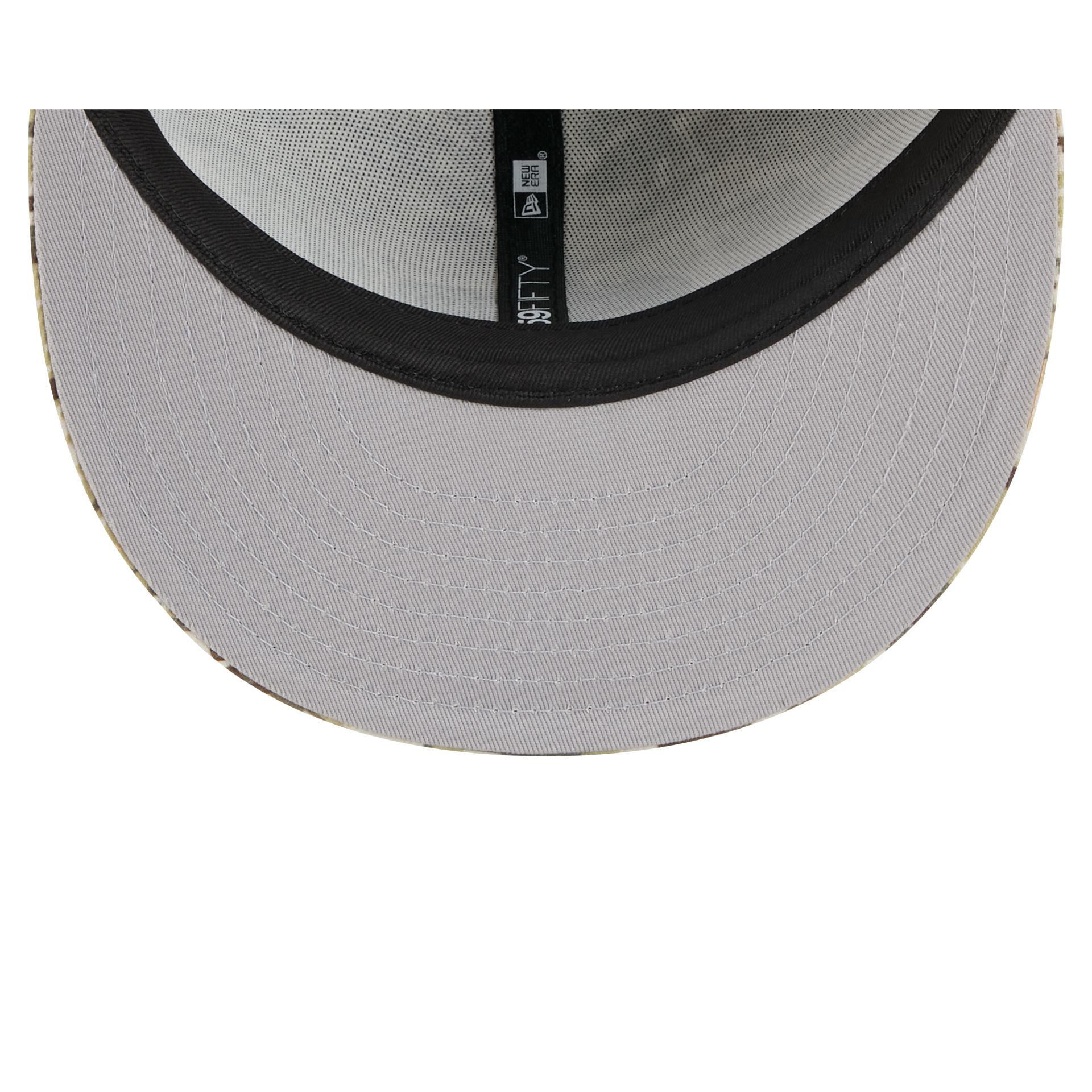 New Orleans Saints 2025 Salute to Service Fan Gear 59FIFTY Fitted Hat - Image 7