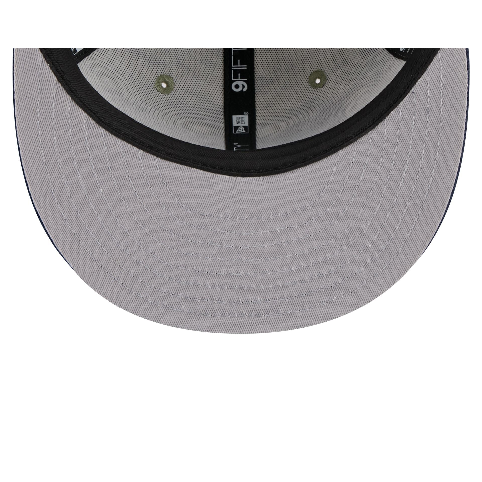 Tennessee Titans 2025 Salute to Service Fan Gear 9FIFTY Snapback Hat - Image 7