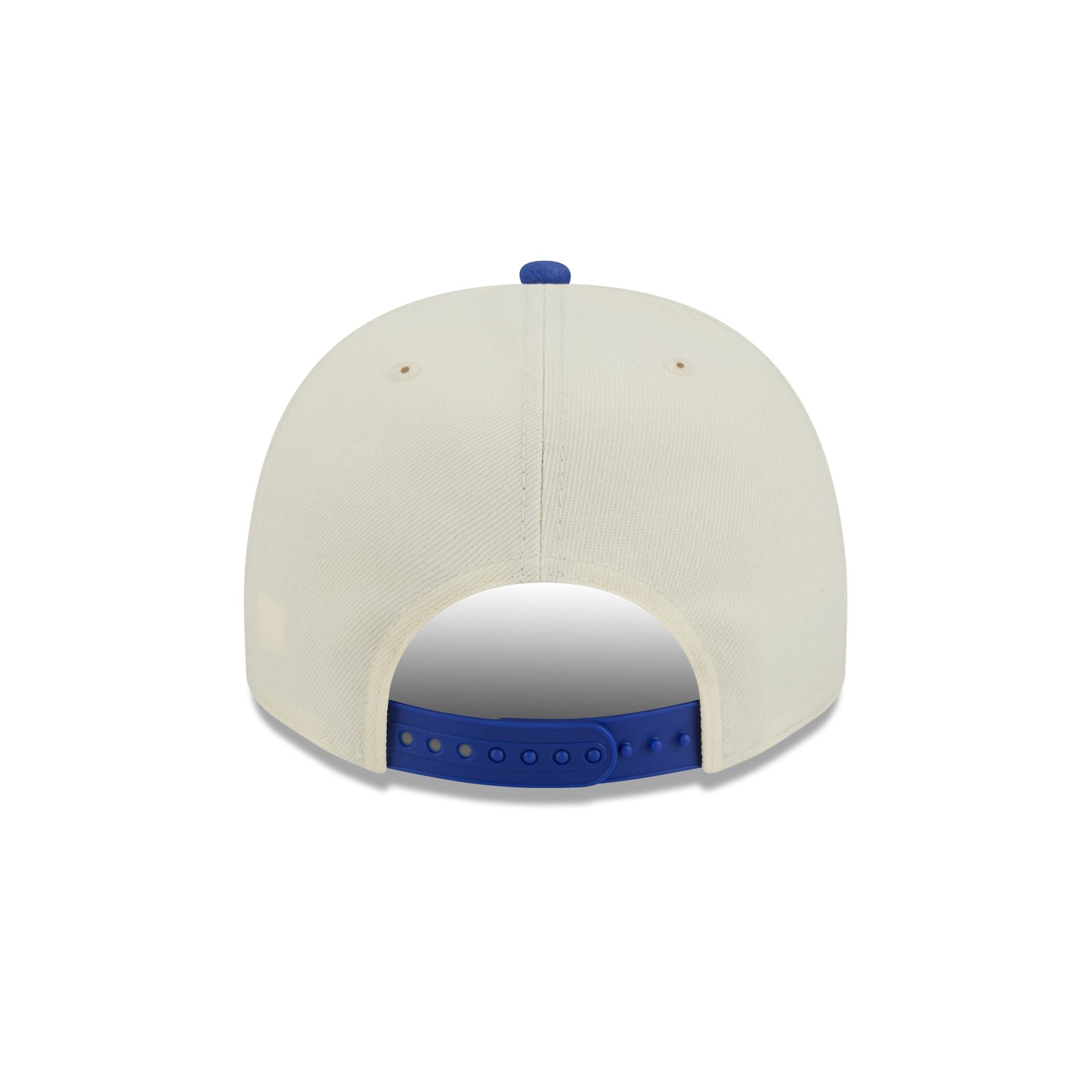 New York Knicks 1946-1963 Hardwood Classics Chrome White 9FIFTY A-Frame Snapback Hat - Image 6