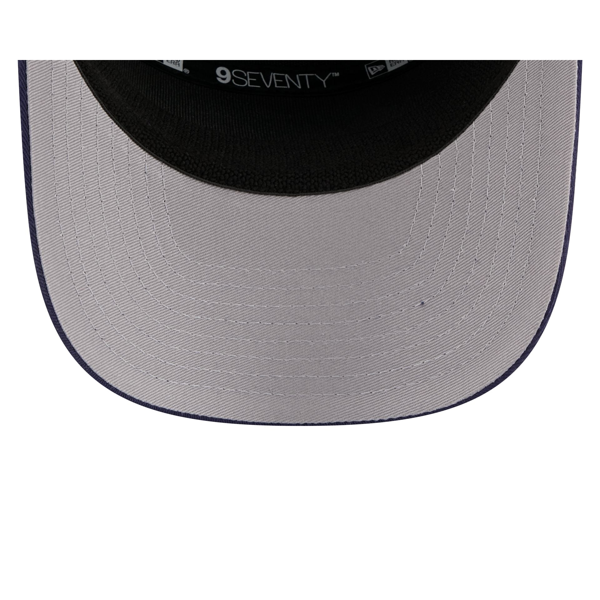 Montreal Canadiens Split Panel 9SEVENTY Stretch-Snap Hat - Image 7