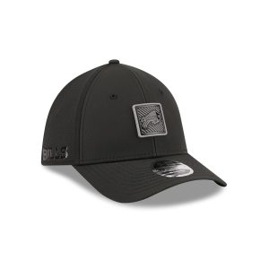 Buffalo Bills 2026 Training Black 39THIRTY M-Crown Stretch-Fit Hat