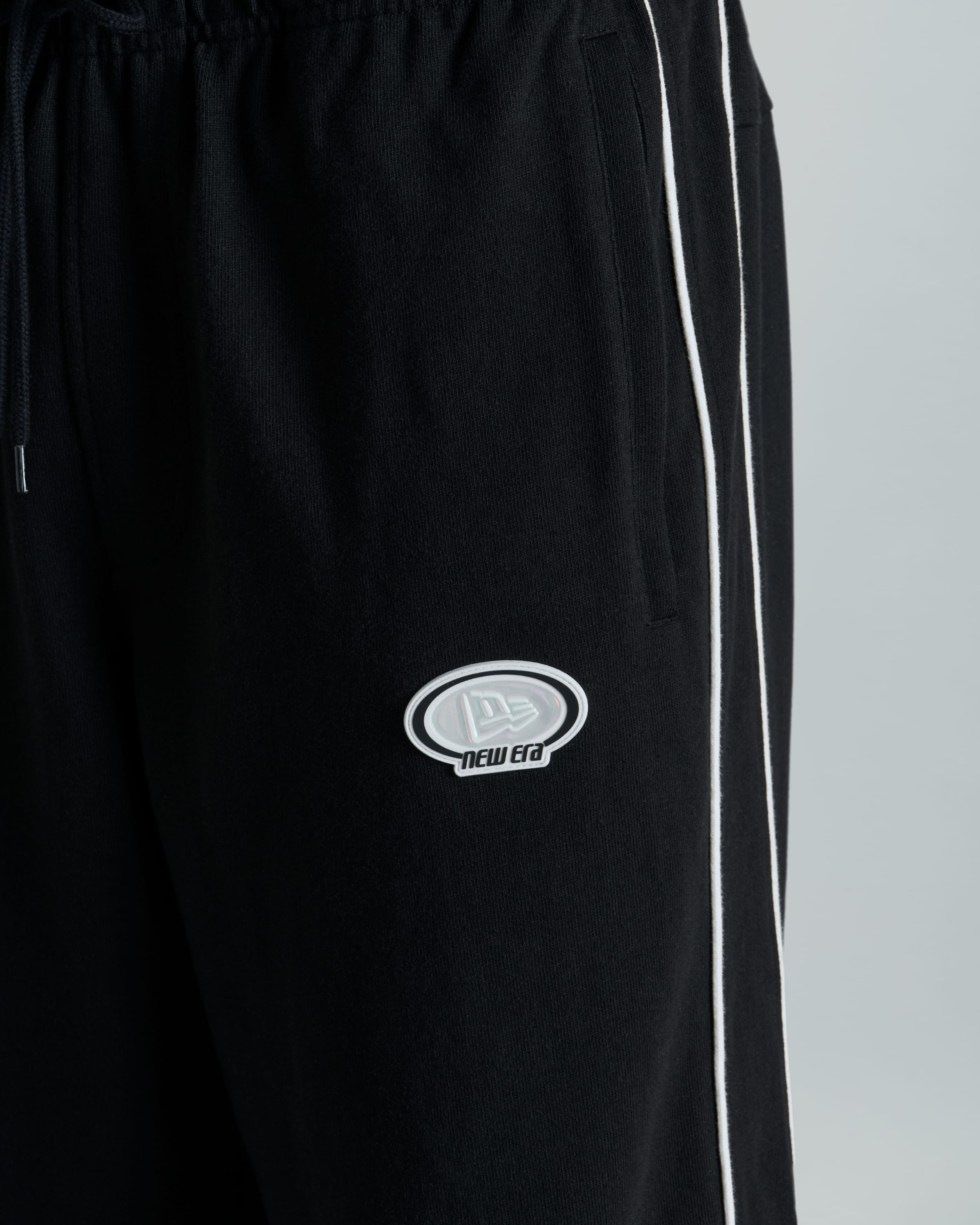 Shoreline Black Track Jogger - Image 5